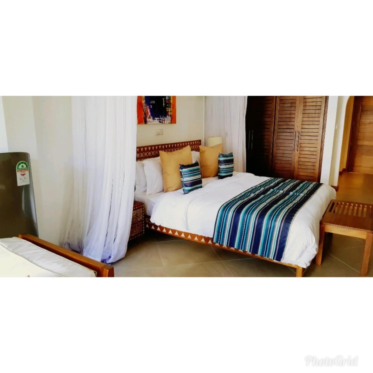Mbili Kuwili Studio Suites Diani Beach Exterior photo