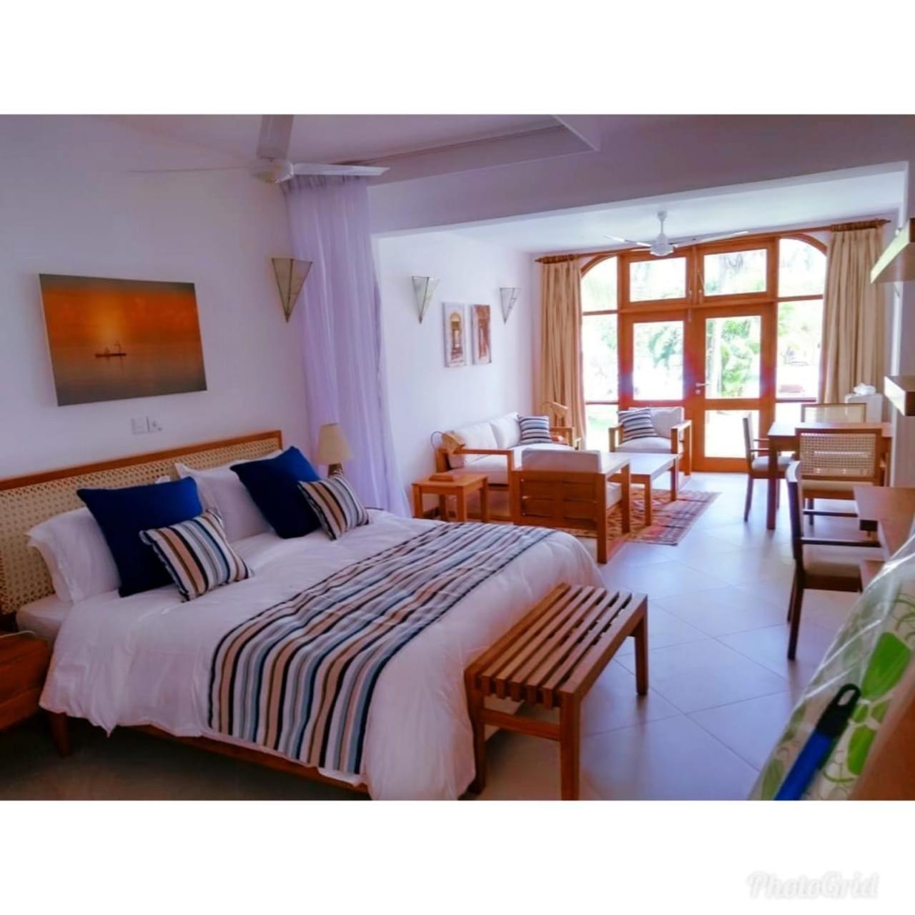 Mbili Kuwili Studio Suites Diani Beach Exterior photo